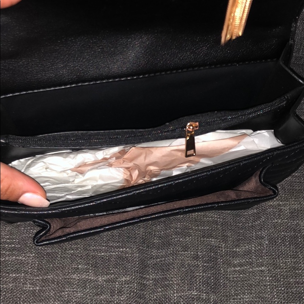 Purse - Picture 4 of 4